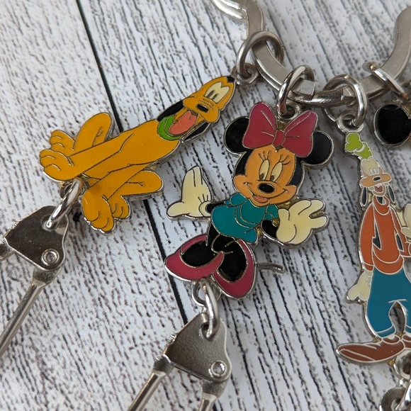 Disney Characters Keychain Metal & Enamel Mickey Head Split Ring w 4 Characters - Picture 3 of 11